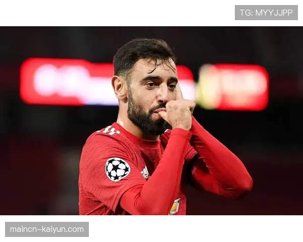 曼联三月最佳球员B费获选，低位防守下送出四次关键助攻